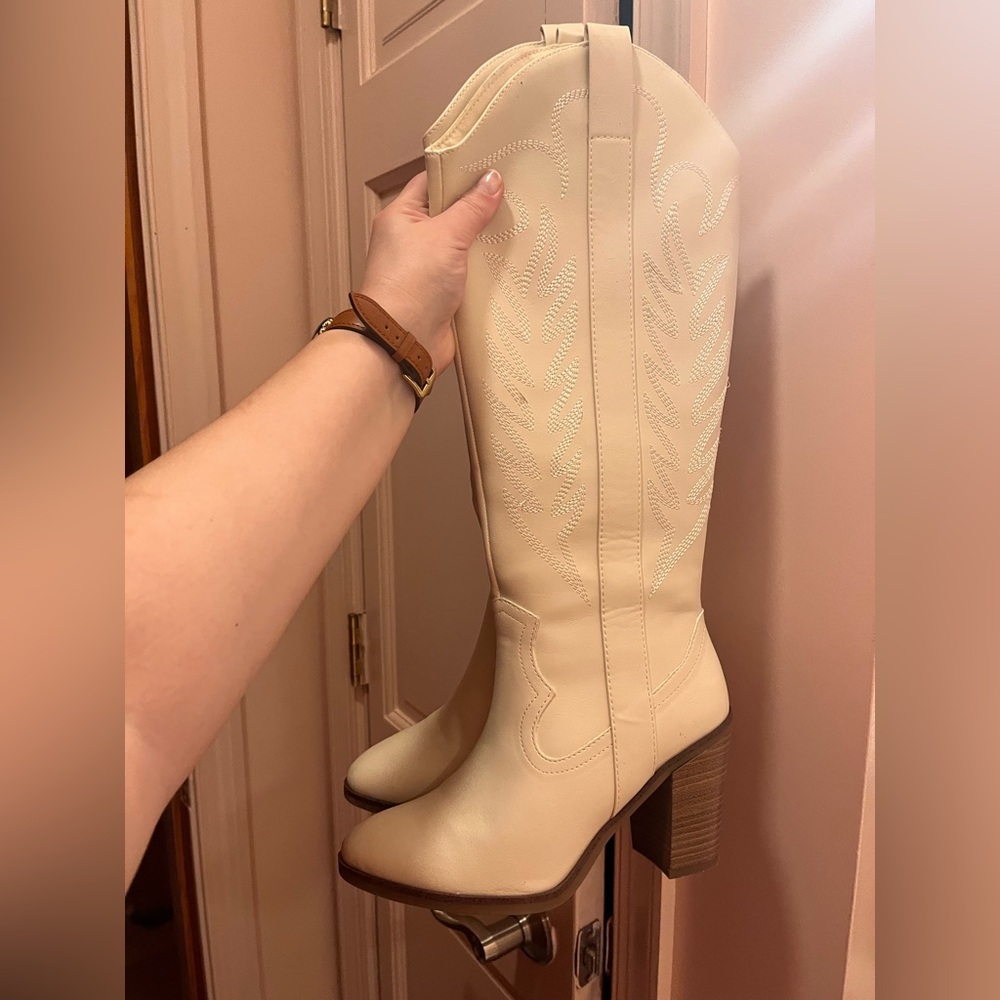 Altar’d State White Western Boots